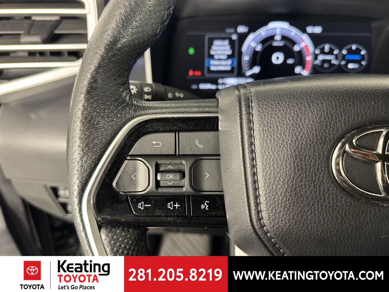 Toyota Tundra Platinum CrewMax 4WD Long Bed Hybrid 2023