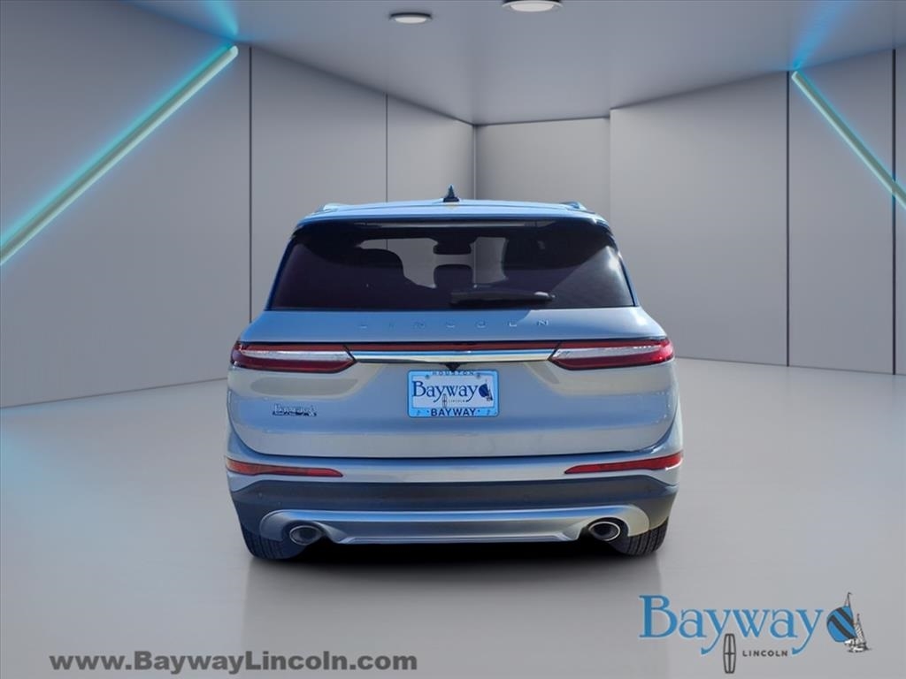 Lincoln Corsair Base 2022