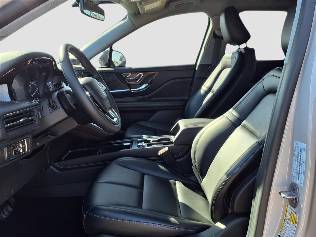 Lincoln Corsair Base 2022