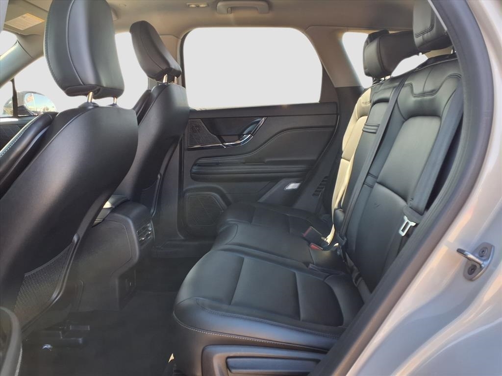 Lincoln Corsair Base 2022