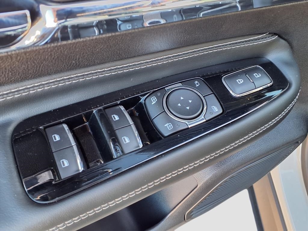 Lincoln Corsair Base 2022