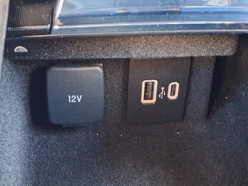 Lincoln Corsair Base 2022