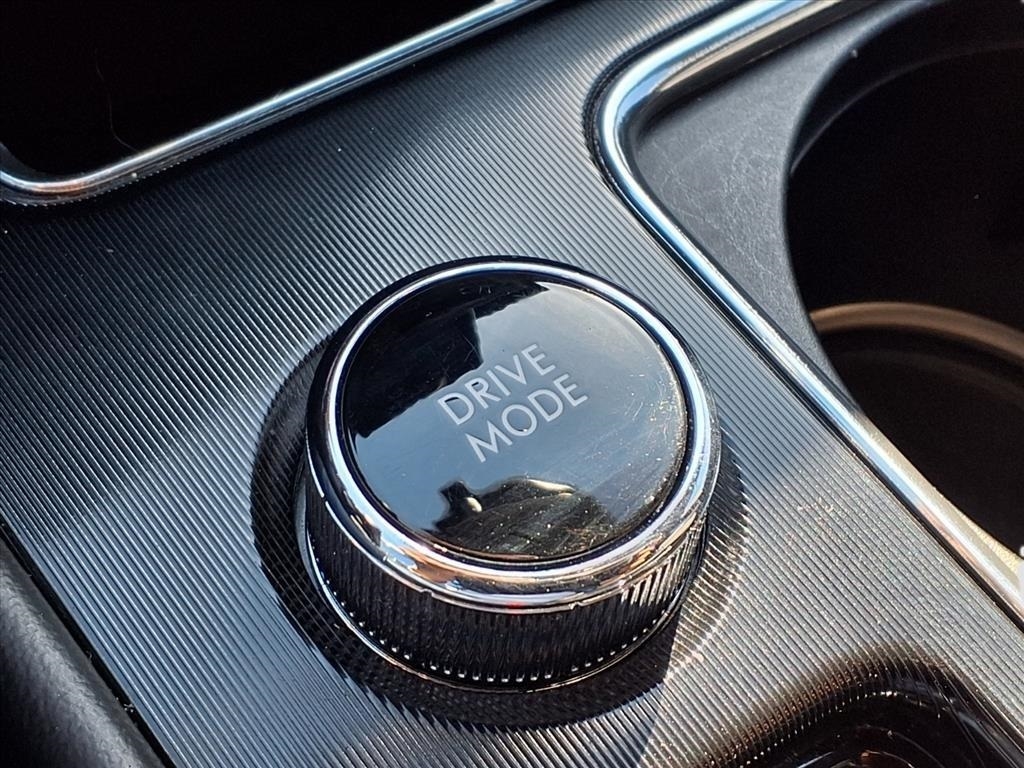 Lincoln Corsair Base 2022