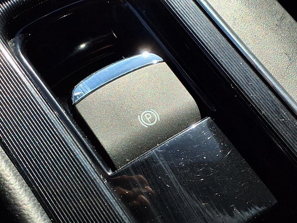 Lincoln Corsair Base 2022