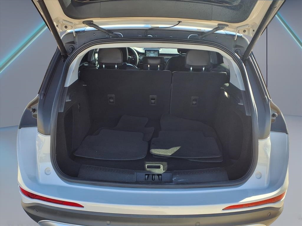 Lincoln Corsair Base 2022