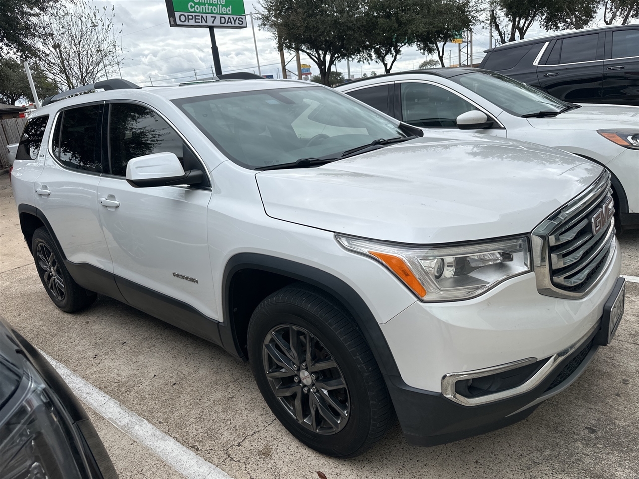 GMC Acadia SLT-1 FWD 2019
