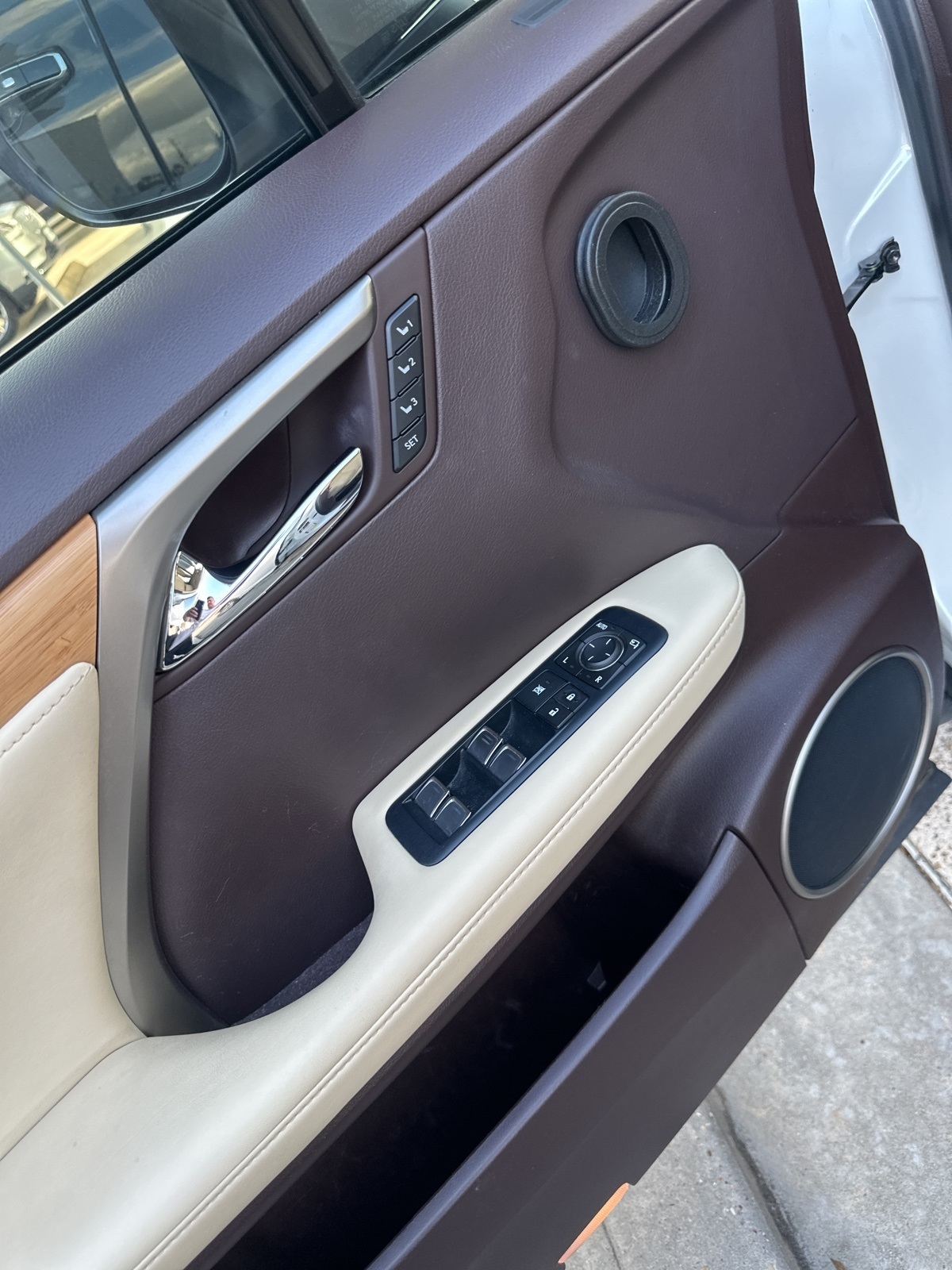 Lexus RX 350L FWD 2020