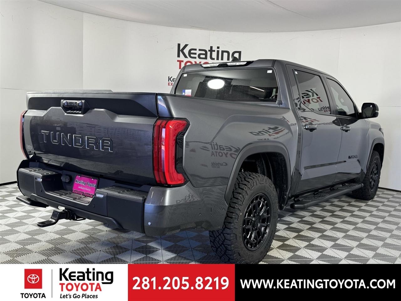 Toyota Tundra SR5 CrewMax 4WD 2026