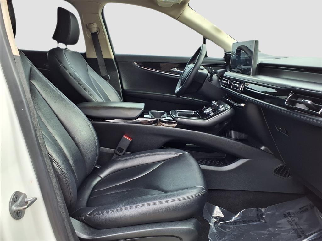 Lincoln Nautilus Base 2022