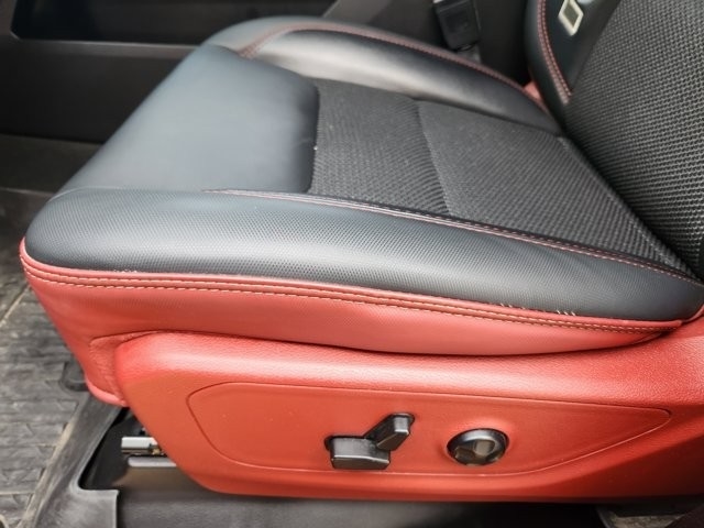 RAM 1500 Rebel Crew Cab SB 4WD 2021