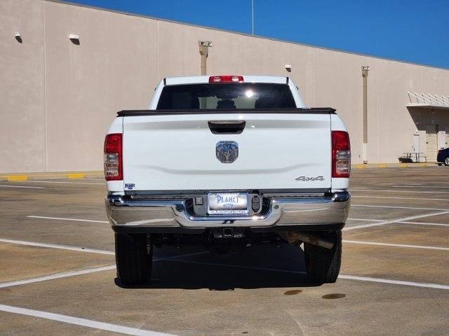 RAM 2500 Tradesman Crew Cab LWB 4WD 2024