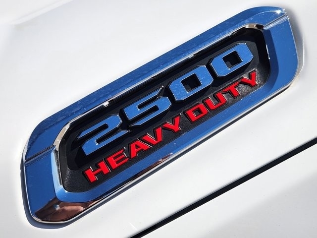 RAM 2500 Tradesman Crew Cab LWB 4WD 2024