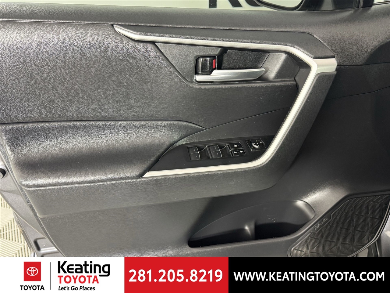 Toyota RAV4 XLE 2023