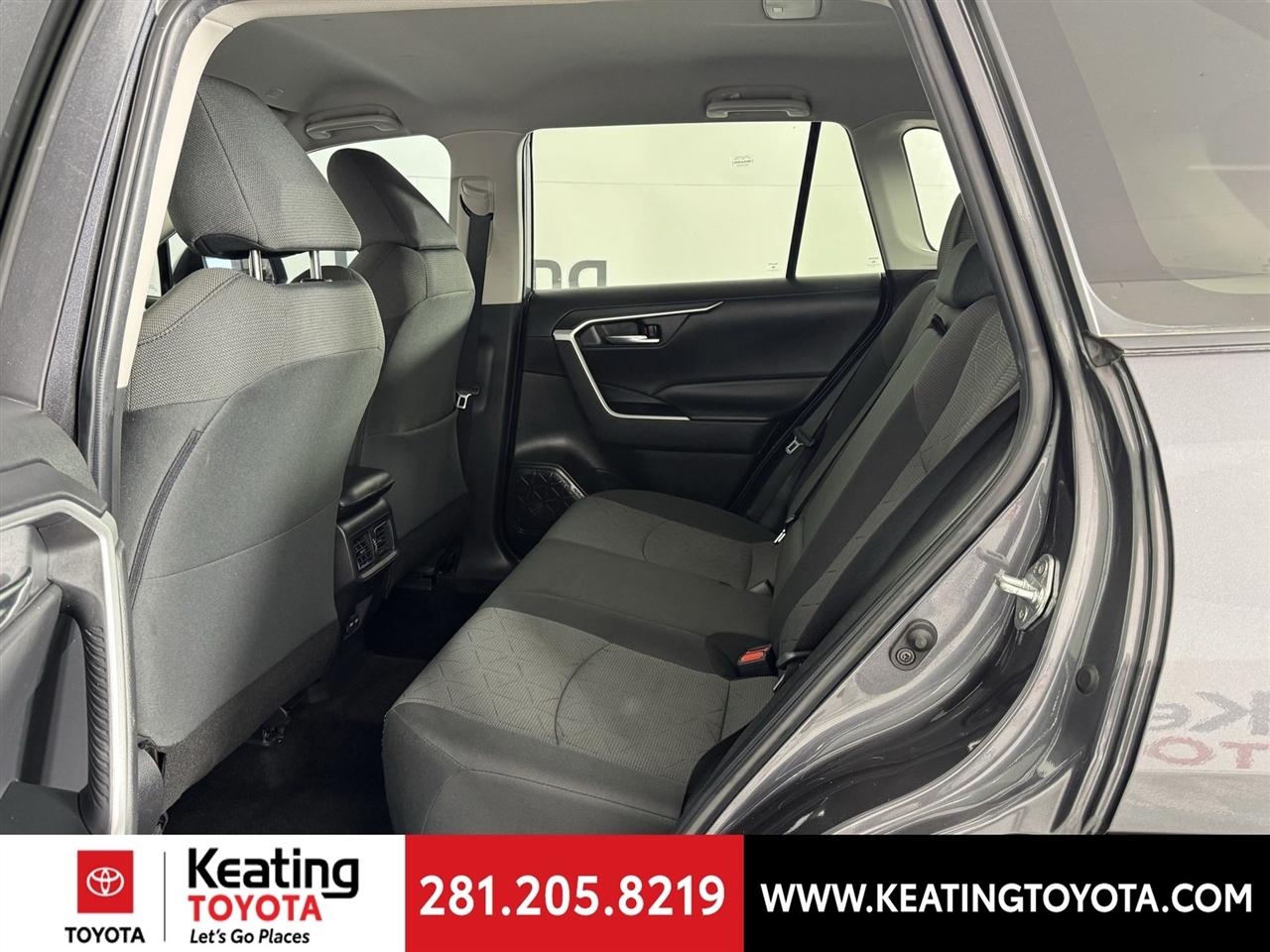 Toyota RAV4 XLE 2023