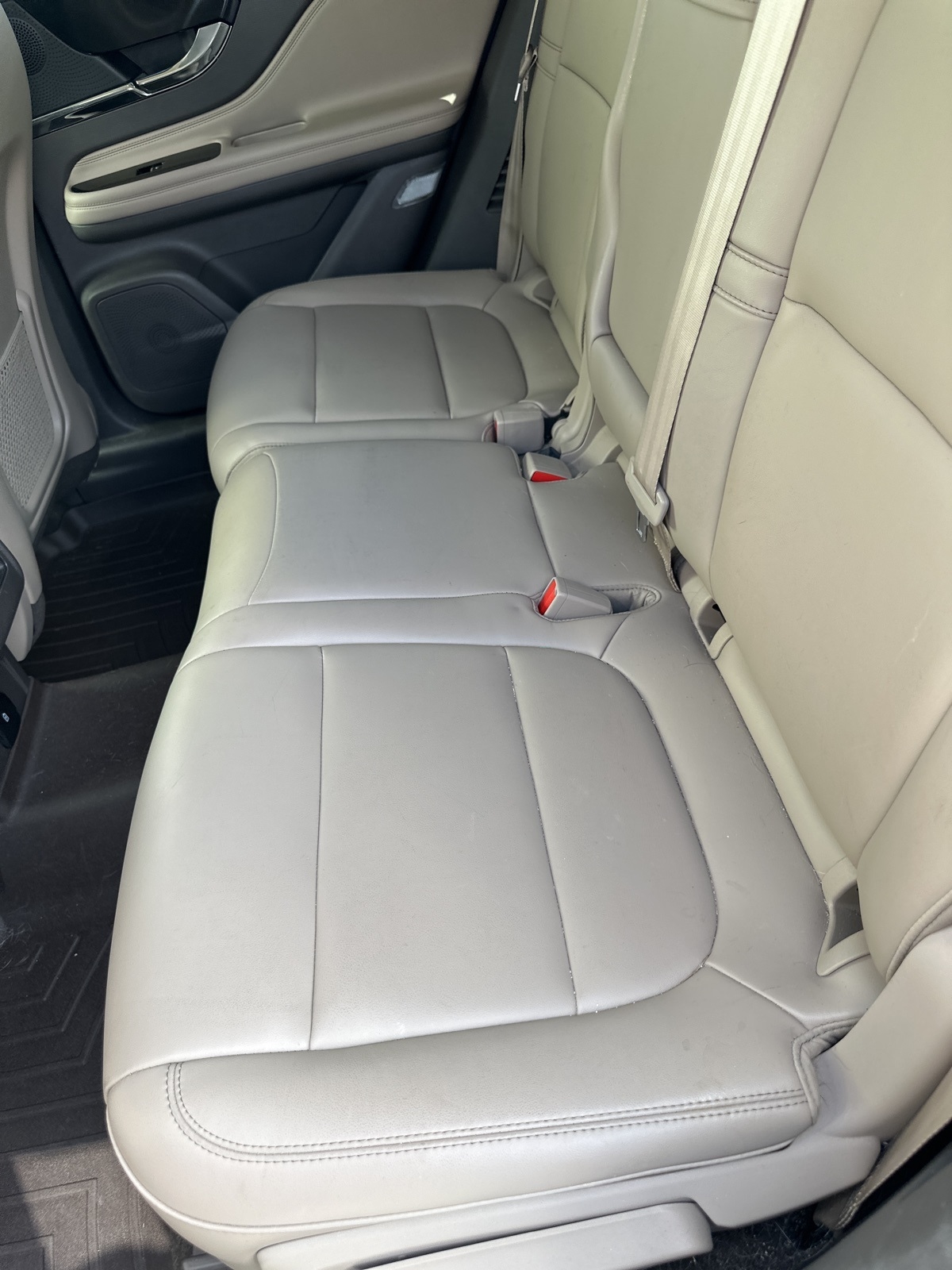 Lincoln Corsair Base 2023