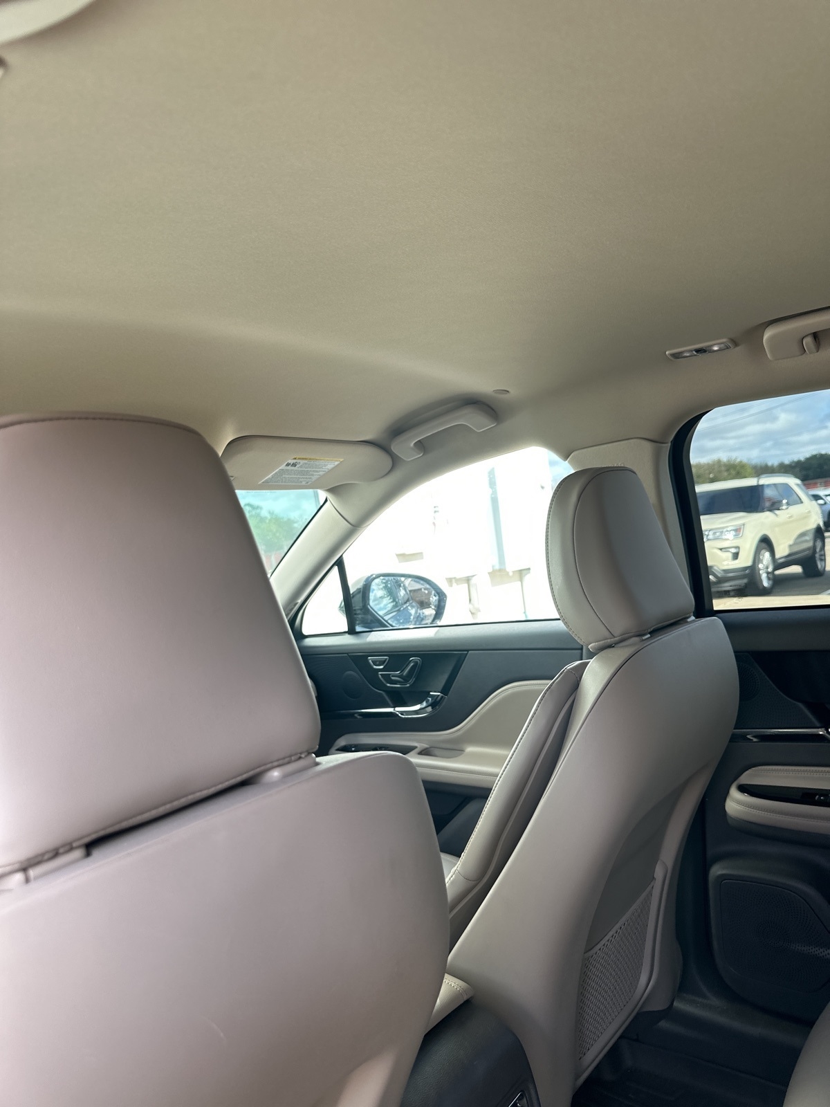 Lincoln Corsair Base 2023