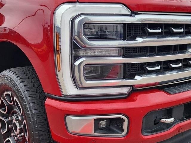 Ford F-250 SD Platinum Crew Cab 4WD 2024