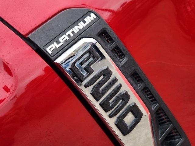 Ford F-250 SD Platinum Crew Cab 4WD 2024