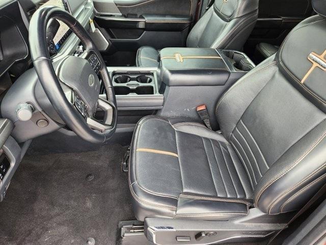 Ford F-250 SD Platinum Crew Cab 4WD 2024