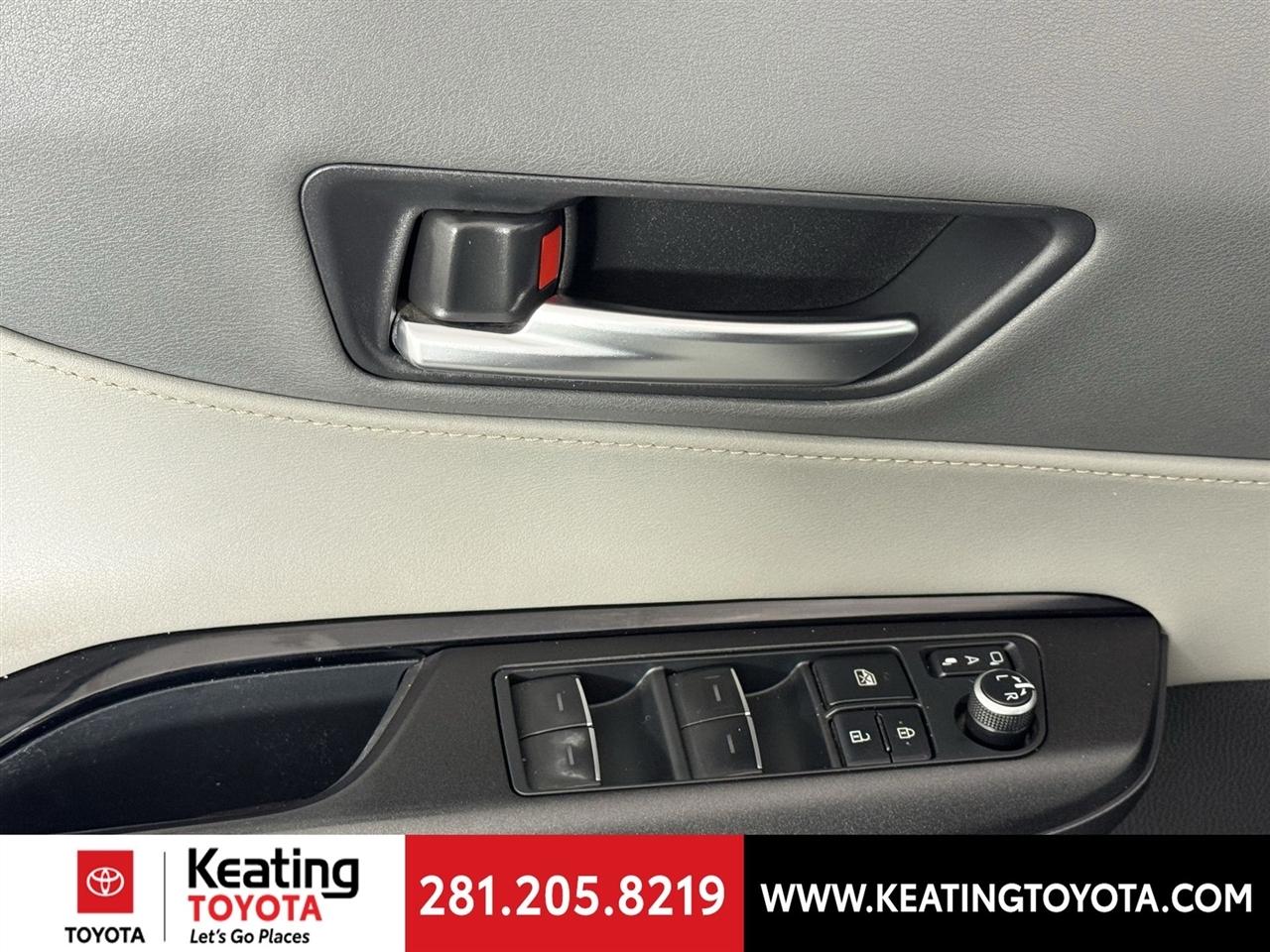 Toyota Venza LE 2021