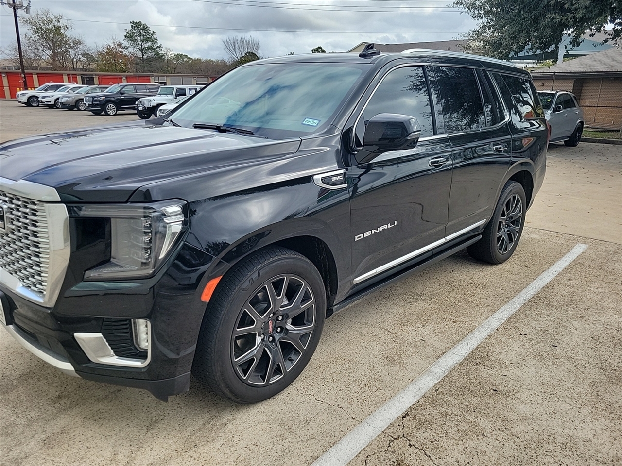 GMC Yukon Denali 4WD 2023