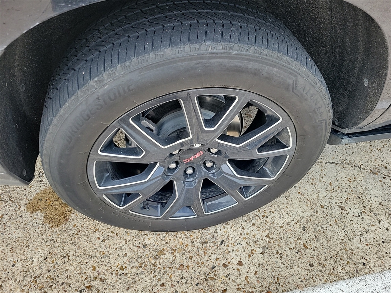 GMC Yukon Denali 4WD 2023