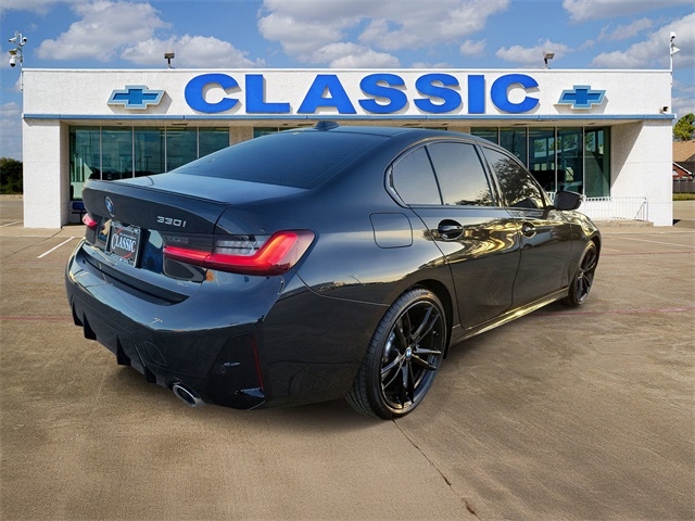 BMW 3-Series 330i 2024