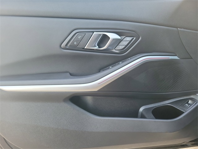 BMW 3-Series 330i 2024