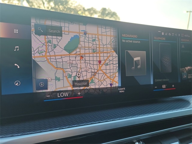 BMW 3-Series 330i 2024