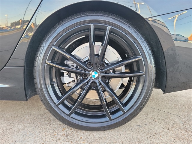 BMW 3-Series 330i 2024