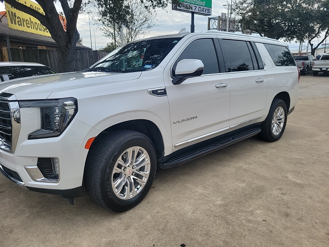 GMC Yukon XL SLT 2WD 2022