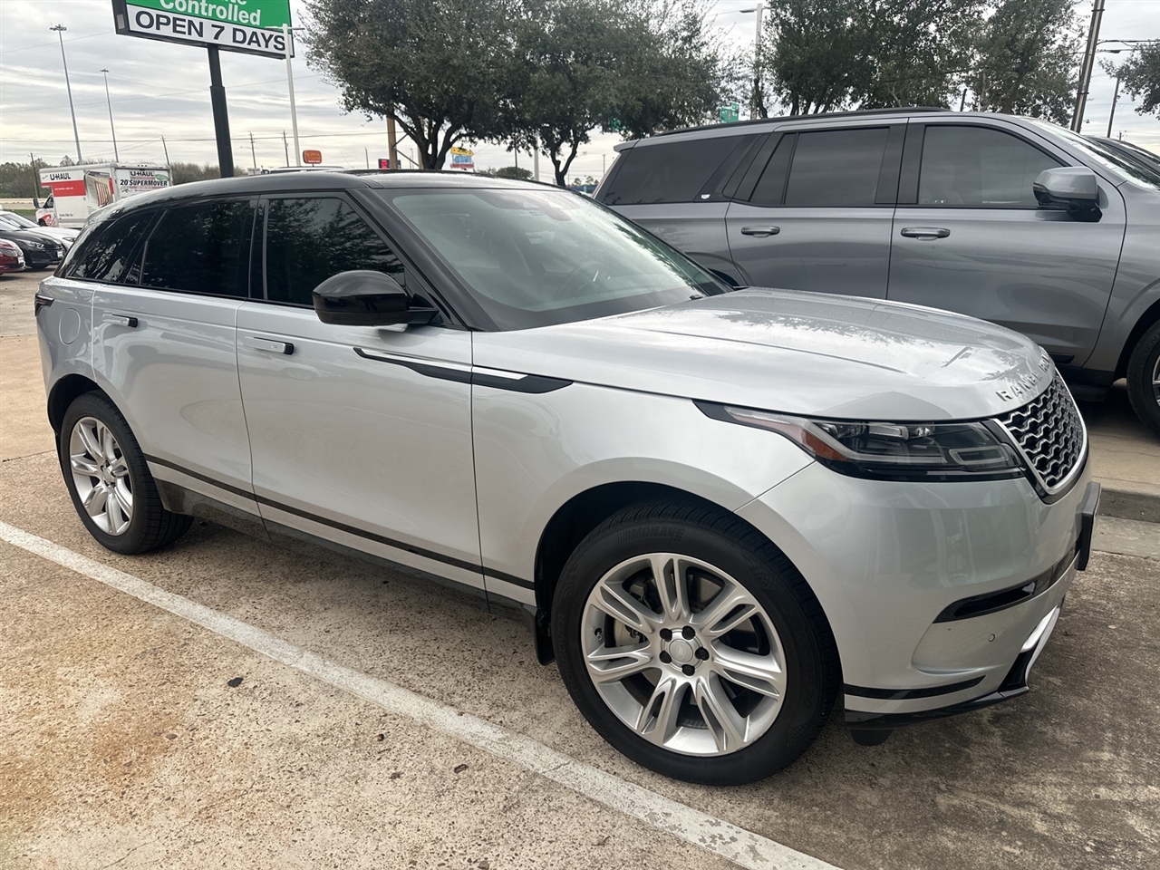 Land Rover Range Rover Velar S 2022