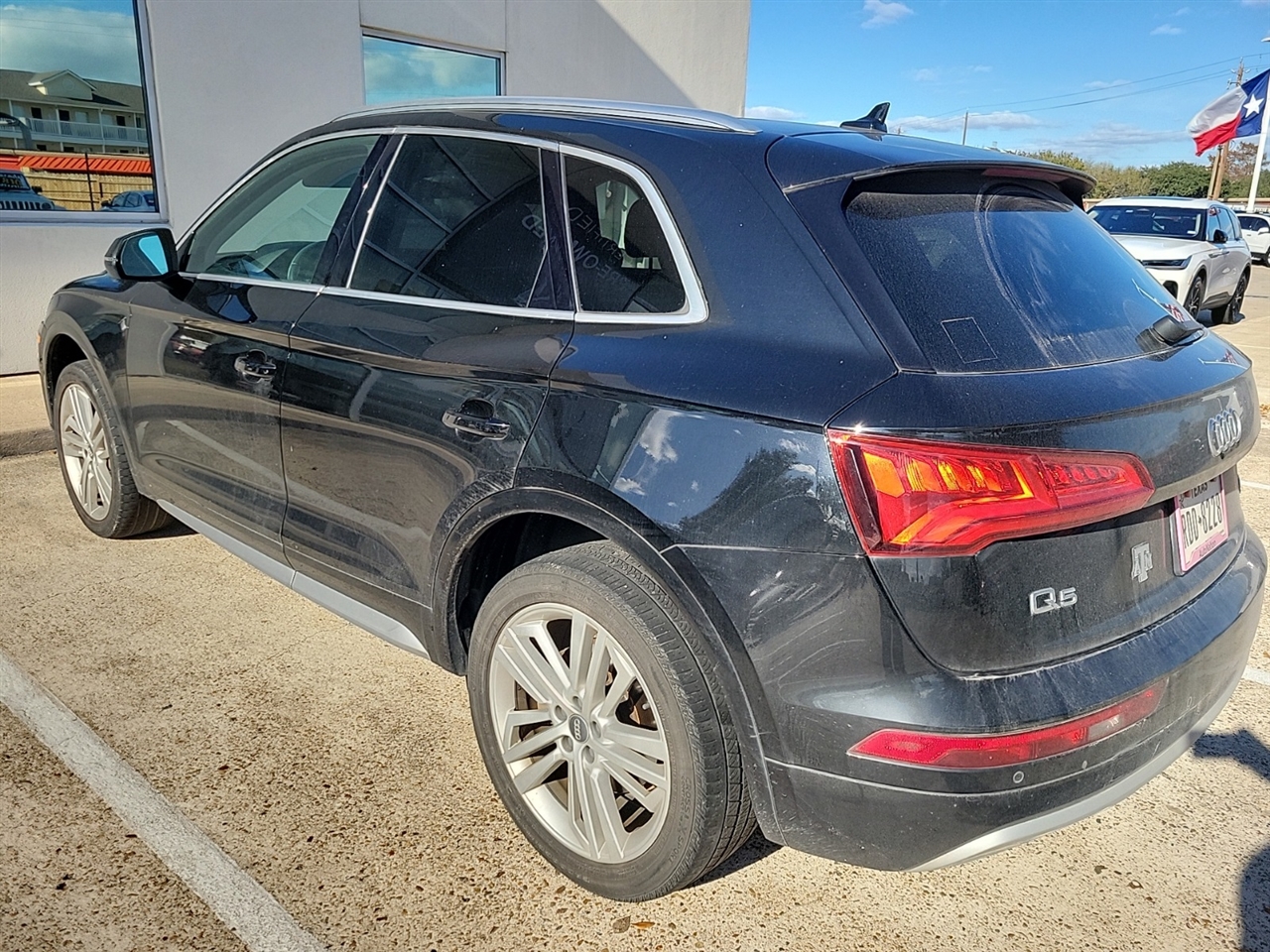 Audi Q5 2.0T Premium Plus quattro 2018