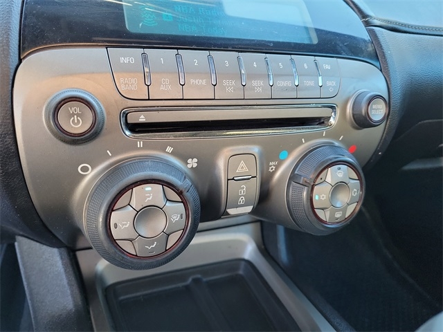 Chevrolet Camaro 1LS Coupe 2015