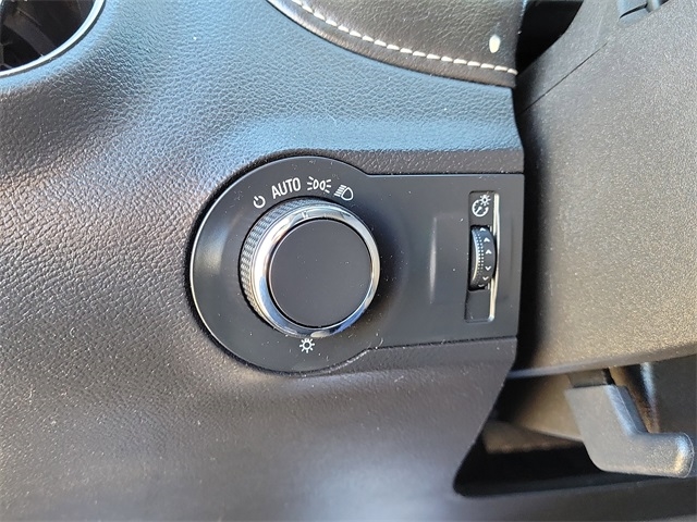 Chevrolet Camaro 1LS Coupe 2015