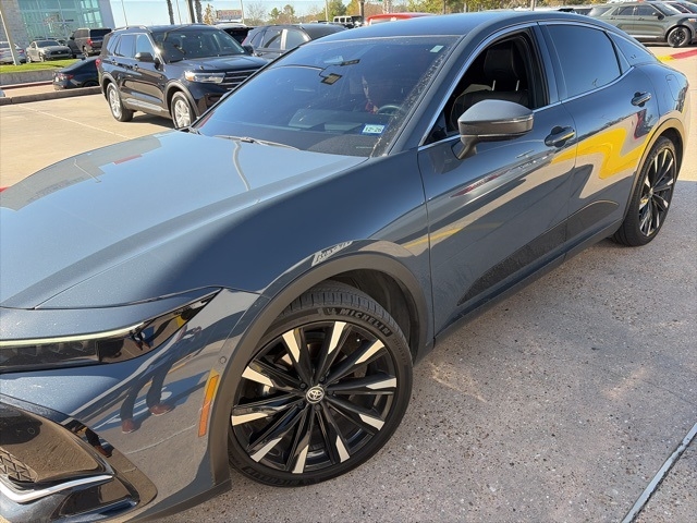 Toyota Crown Platinum 2025