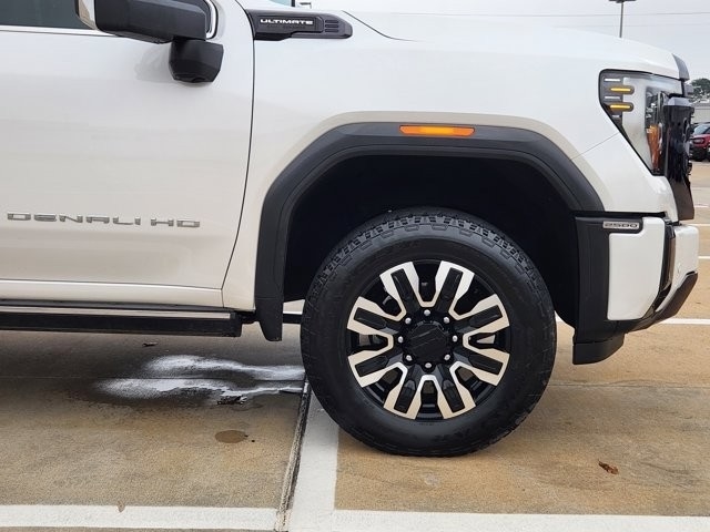 GMC Sierra 2500HD Denali Ultimate Crew Cab 4WD 2024