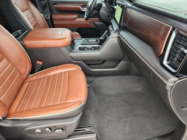 GMC Sierra 2500HD Denali Ultimate Crew Cab 4WD 2024