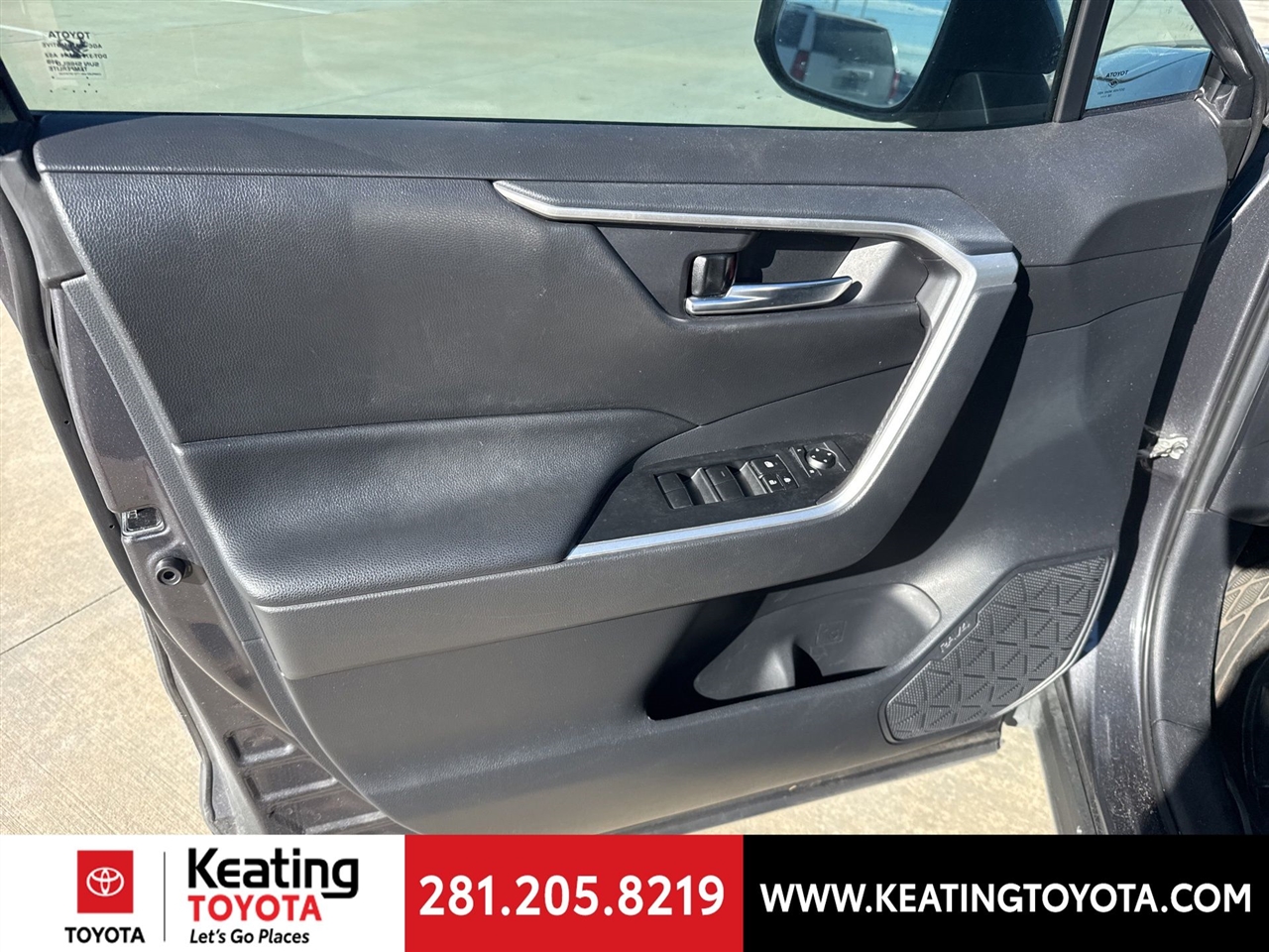 Toyota RAV4 XLE 2019