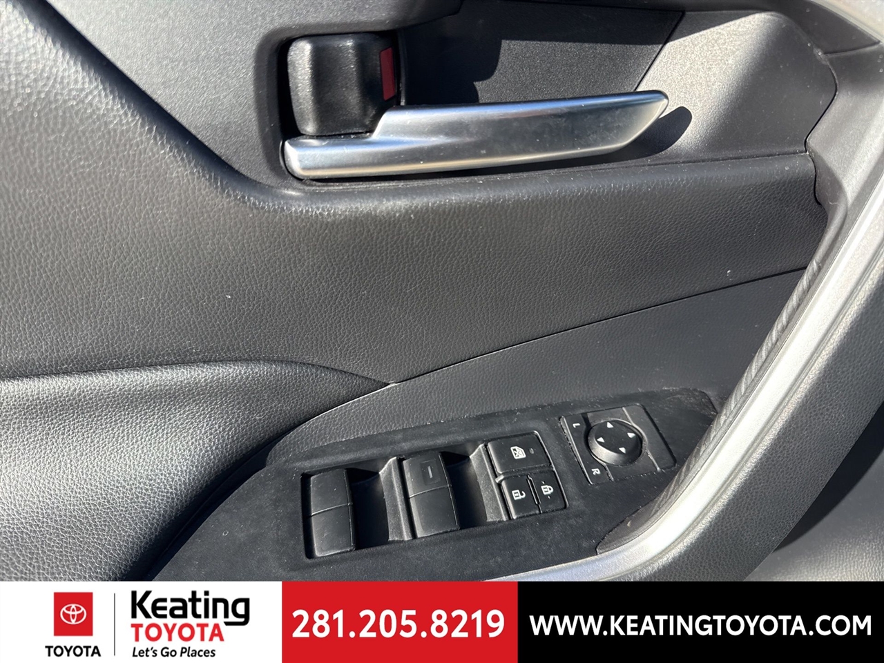 Toyota RAV4 XLE 2019