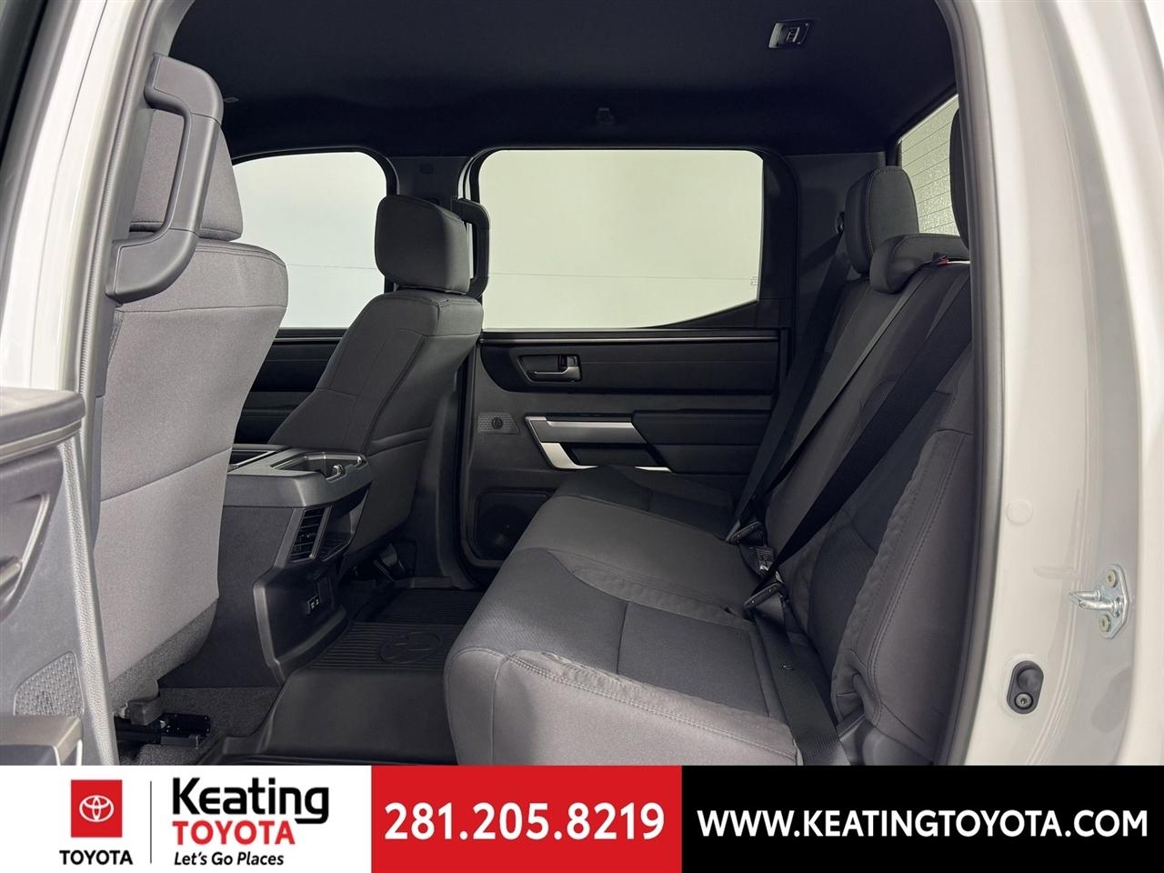 Toyota Tundra SR5 CrewMax 4WD Long Bed 2026