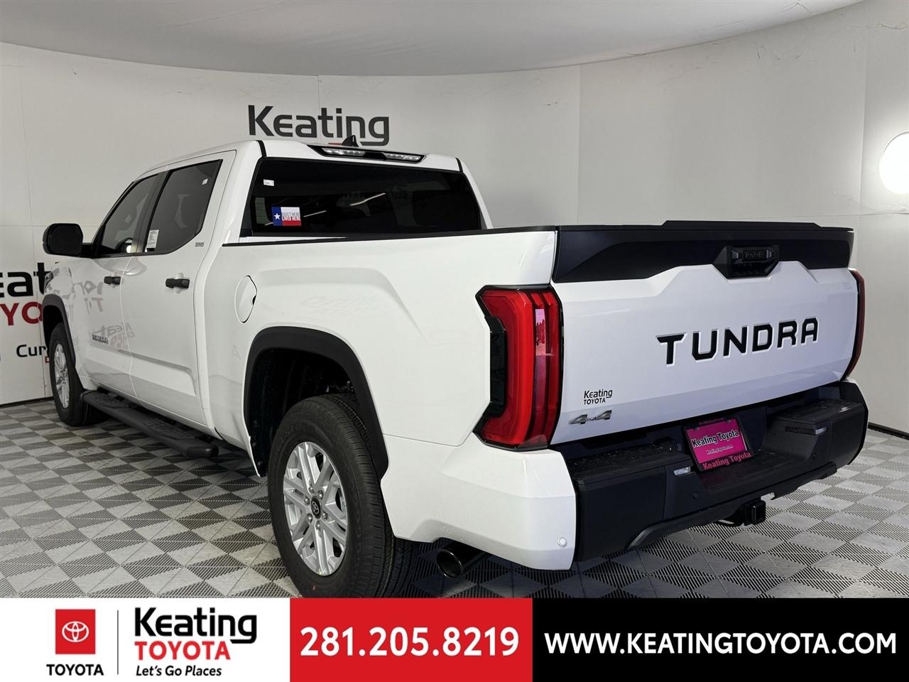 Toyota Tundra SR5 CrewMax 4WD Long Bed 2026