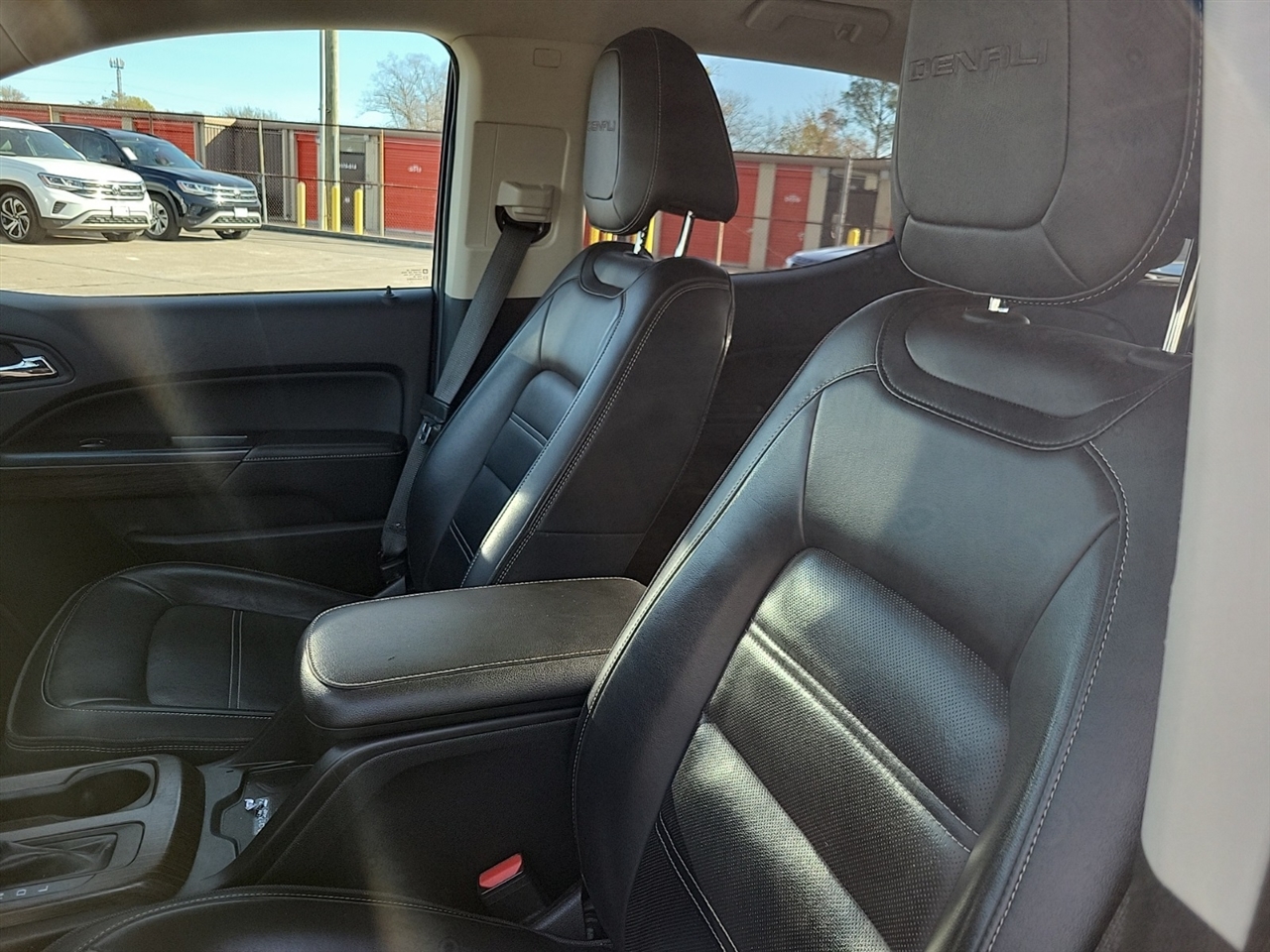 GMC Canyon Denali Crew Cab 2WD Long Box 2018