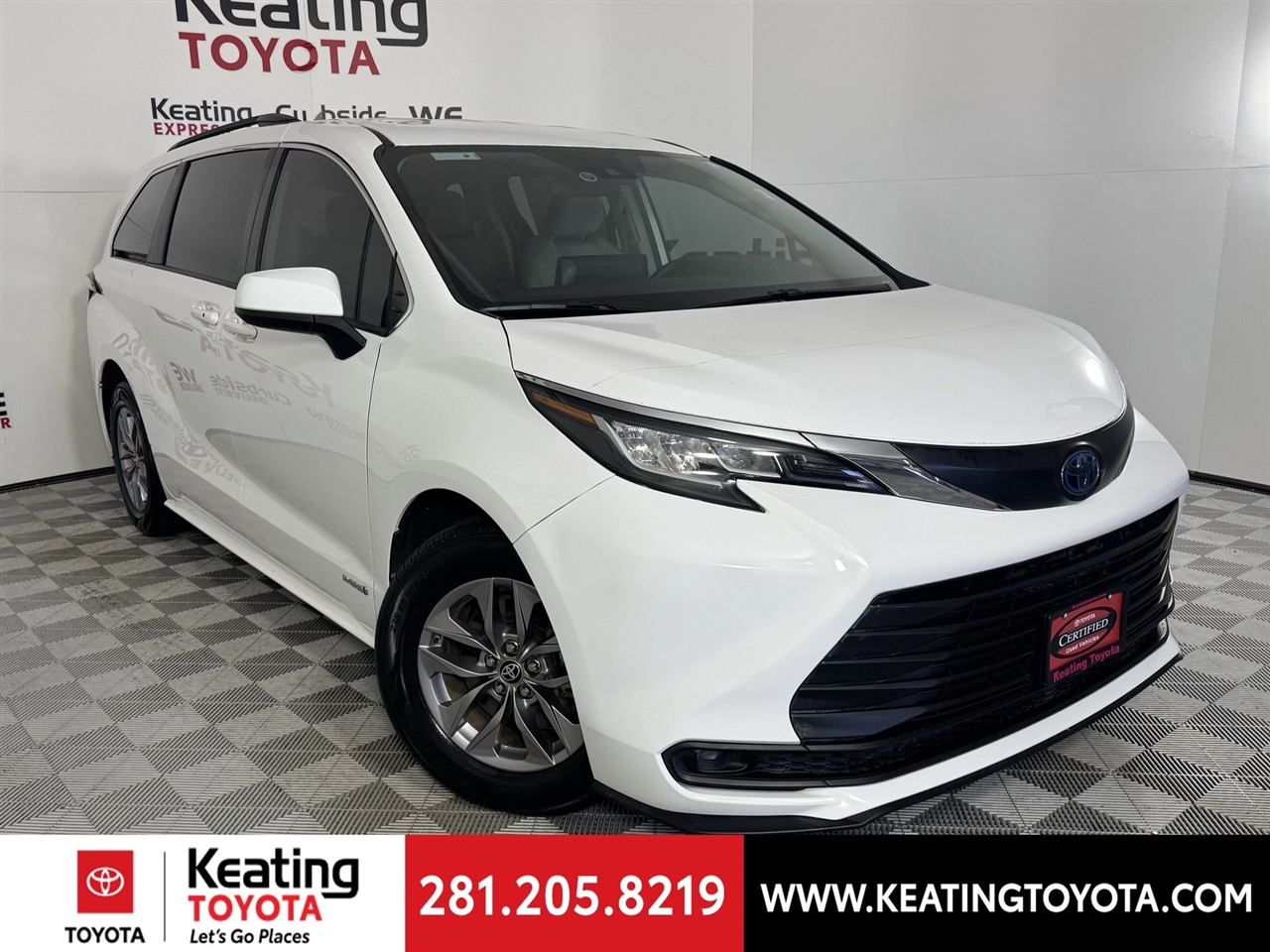 Toyota Sienna LE 8-Passenger 2021