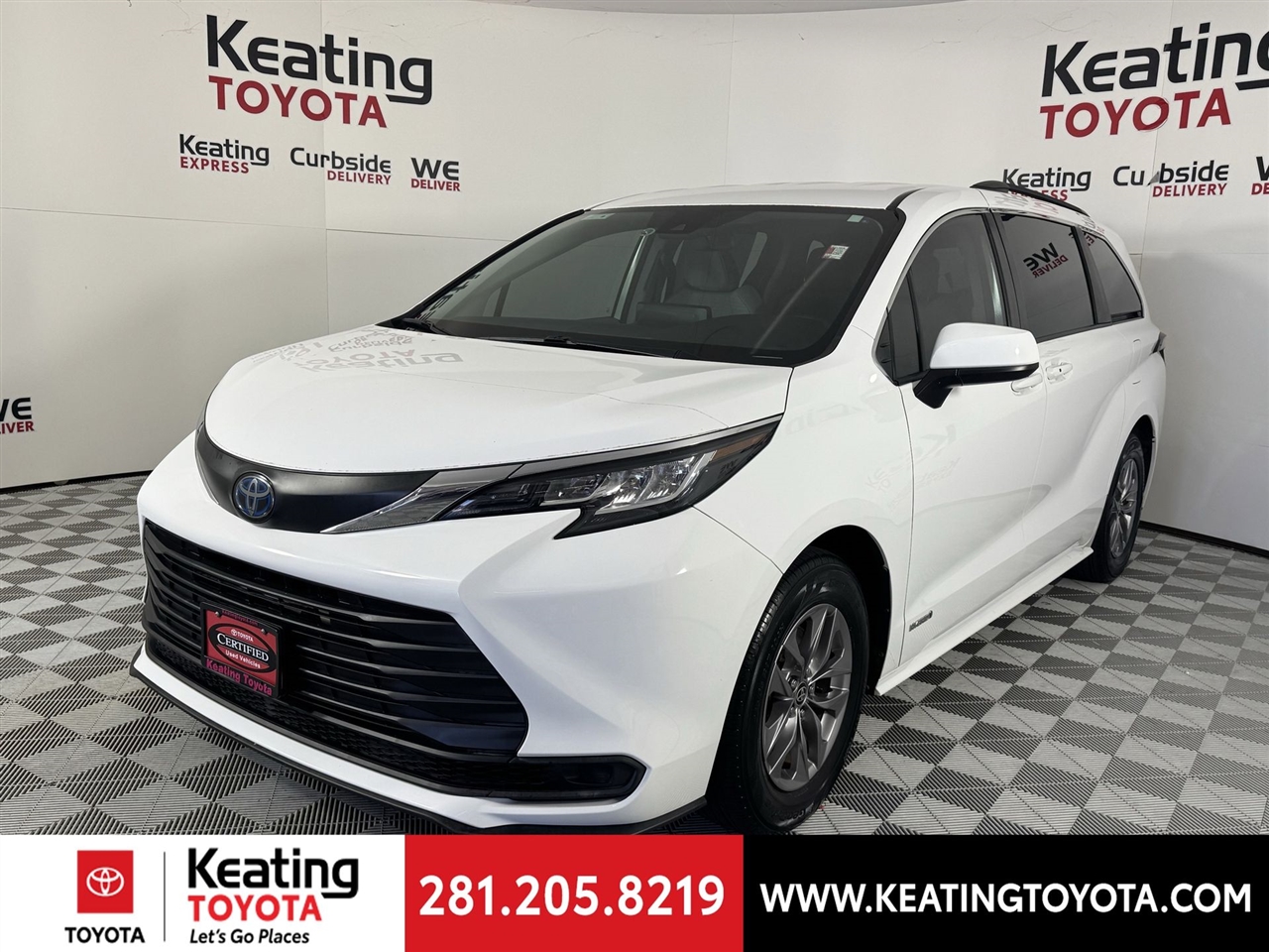 Toyota Sienna LE 8-Passenger 2021