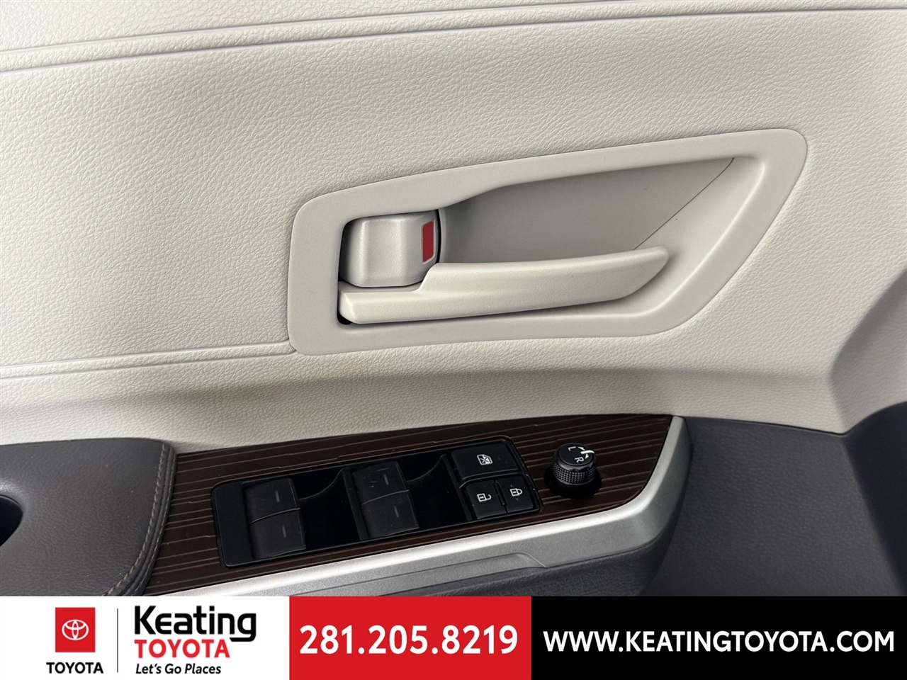 Toyota Sienna LE 8-Passenger 2021