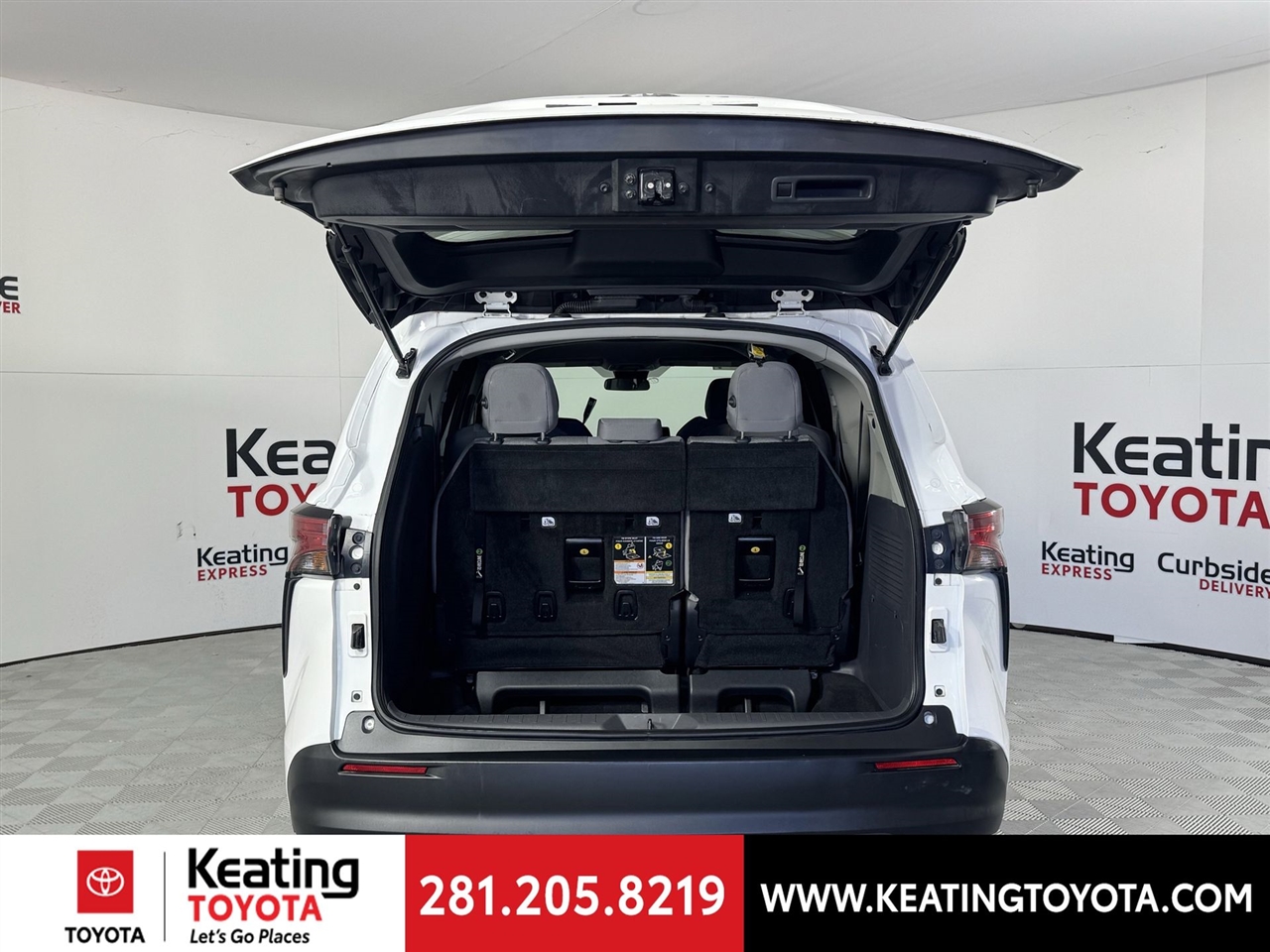 Toyota Sienna LE 8-Passenger 2021