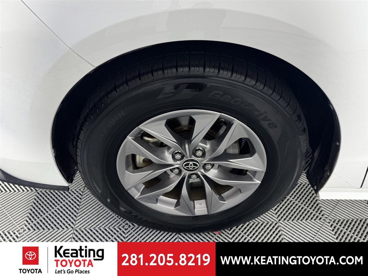 Toyota Sienna LE 8-Passenger 2021