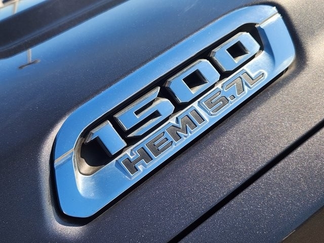 RAM 1500 Laramie Crew Cab SWB 2WD 2019