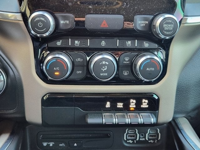 RAM 1500 Laramie Crew Cab SWB 2WD 2019